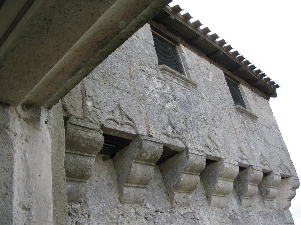 Chateau De Fourcès Екстериор снимка